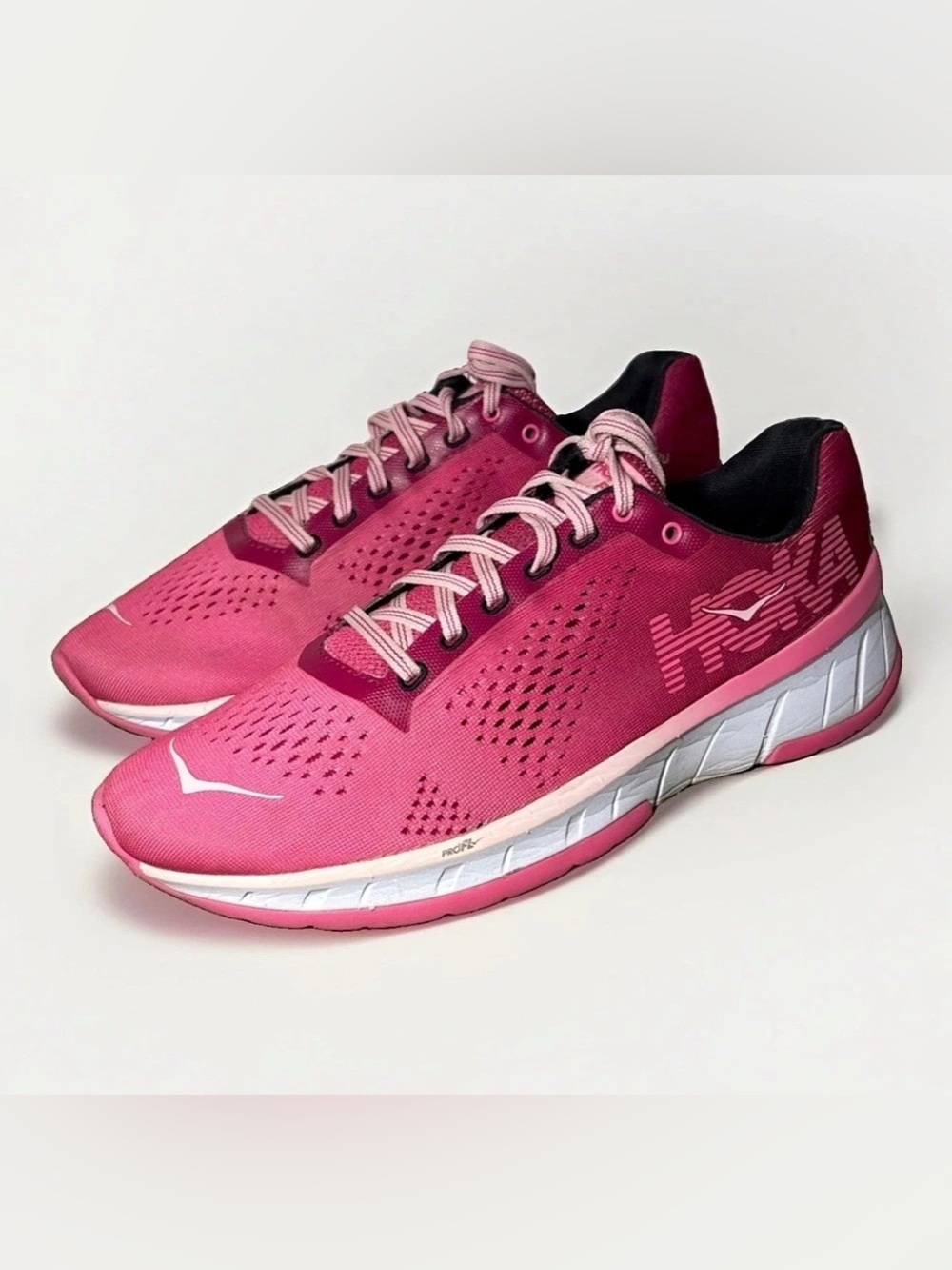 Hoka One Cavu Athletic Shoes Pink US 8.5